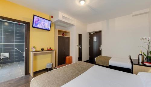 Triple Room