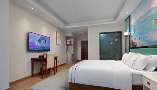 Queen Room