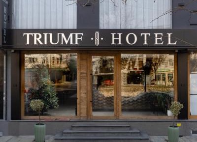 Deluxe Double or Twin Room with Mountain View