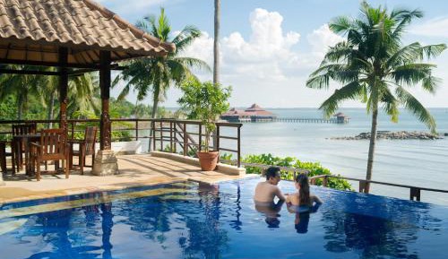  Three-Bedroom Sea Front Private Pool villa