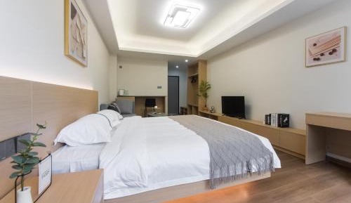 Executive Queen Room 