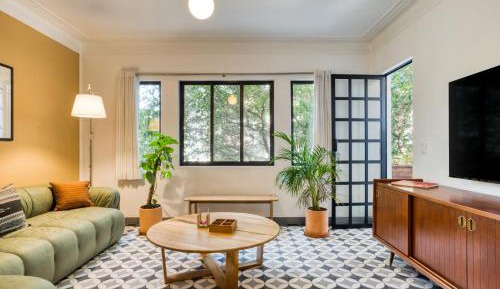 Apartment with Balcony