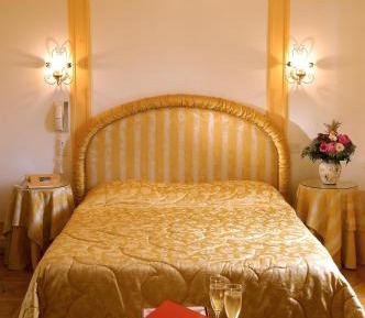 Colette Suite