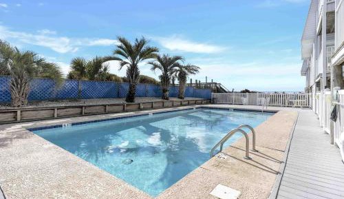 Three-Bedroom Townhouse