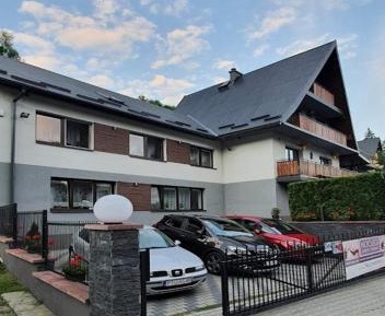 Double or Twin Room with Mountain View