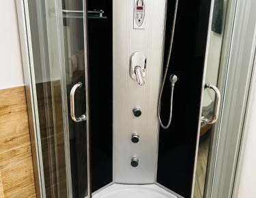 Economy Triple Room
