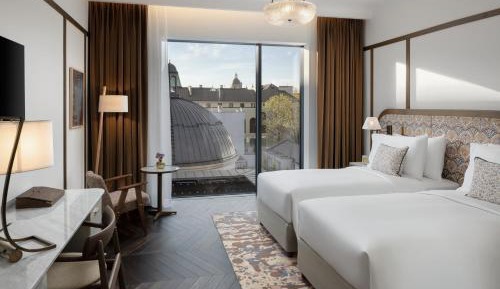 Modern Twin Room