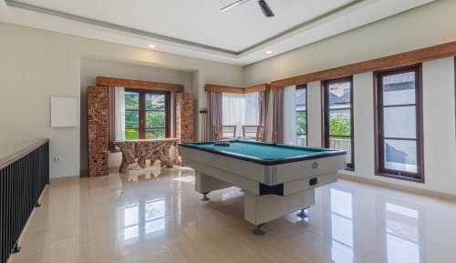 Three-Bedroom Villa Bradley
