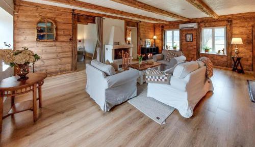 Two-Bedroom Holiday Home
