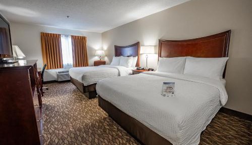 Queen Room with Two Queen Beds - Non-Smoking