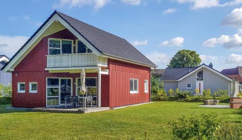 Three-Bedroom Holiday Home 