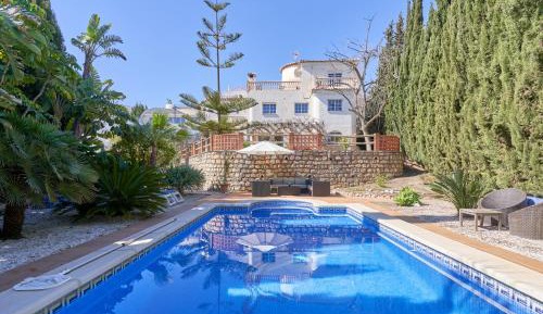 Villa with Sea View