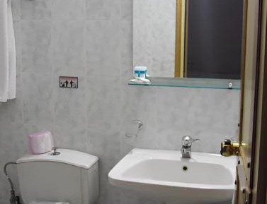 Economy Twin Room