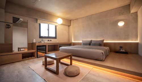 Standard King Room