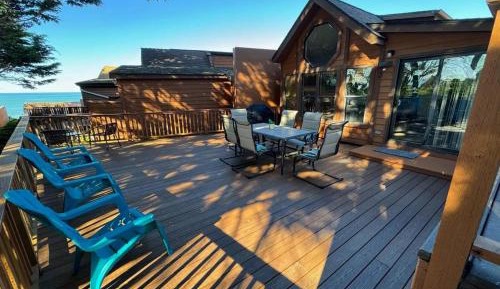 Bungalow with Sea View