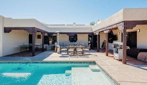 Four-Bedroom Holiday Home