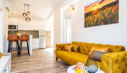 Two-Bedroom Apartment with Terrace and Sea View