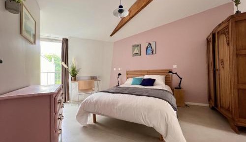 Quadruple Room with Private Bathroom