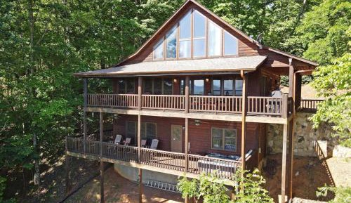 Four-Bedroom Holiday Home