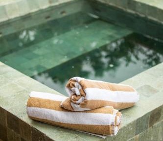 Deluxe Suite with Jacuzzi