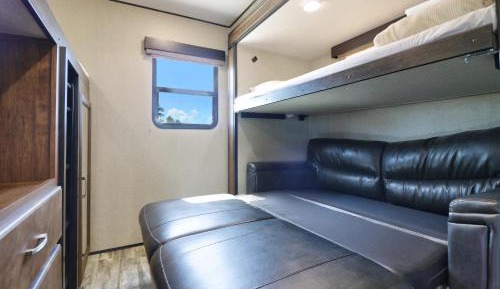Vacation Camper 2 Bedroom (Pet Friendly)