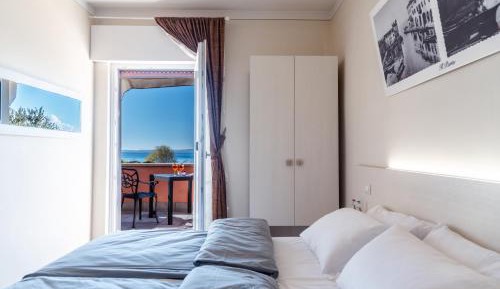 Double Room with Lake View