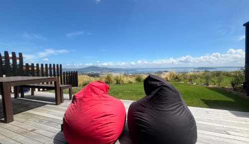 Apartment with Lake View