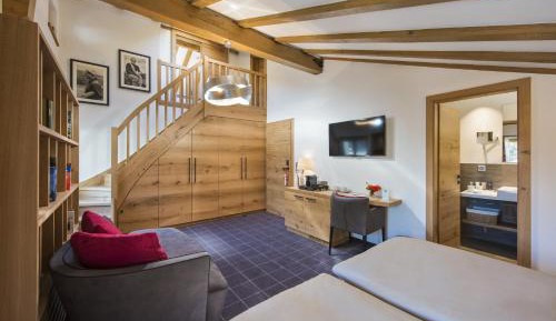 Dom Suite