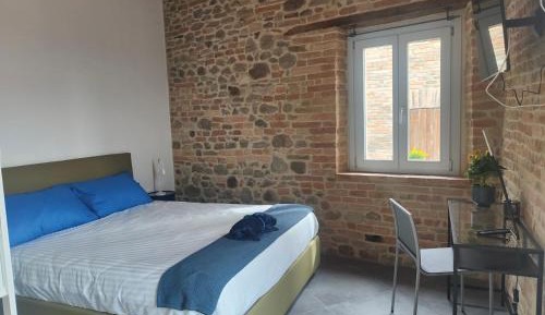 Twin Room with Private Bathroom