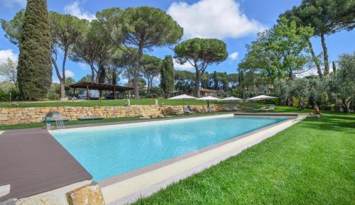 Five-Bedroom Holiday Home