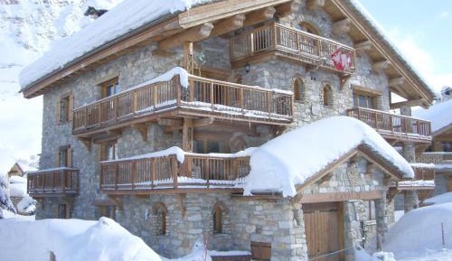 Four-Bedroom Apartment (9 Adults)