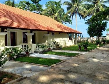 Villa - Beach Front