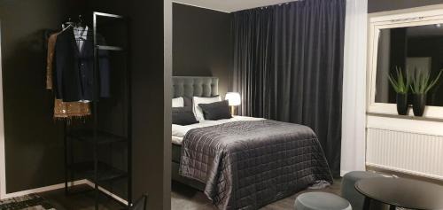 Deluxe Double Room with Shower