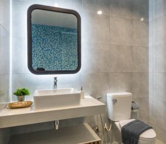 Deluxe Suite with City View