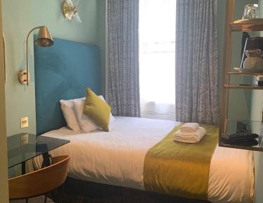 Queen Double Room