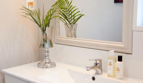 King Studio with Sofa Bed