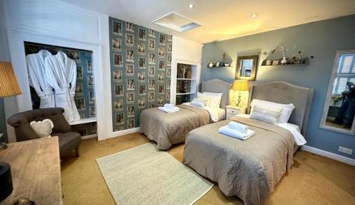Superior Twin Room - Non Pet Friendly
