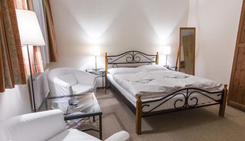 Studio with Double Bed