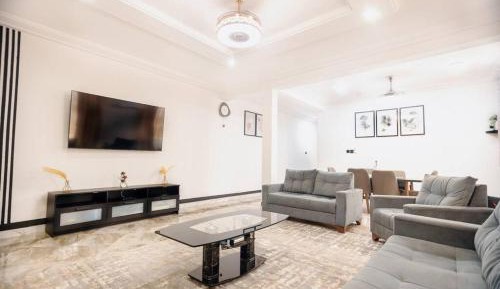 Three-Bedroom Townhouse