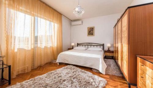 Two-Bedroom Apartment with Balcony and Sea View