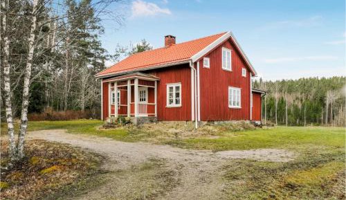 Three-Bedroom Holiday Home 