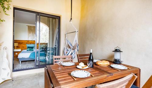 One-Bedroom Apartment with Terrace