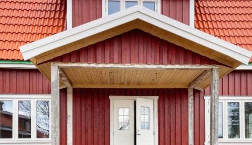 Four-Bedroom Holiday Home