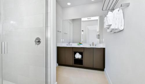 Five-Bedroom Apartment