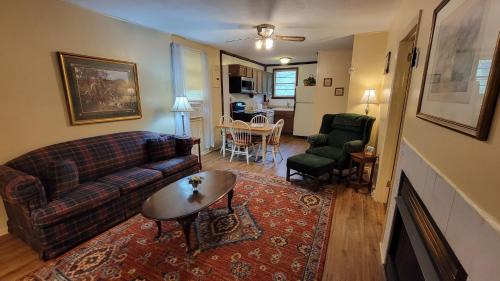 Queen Cottage