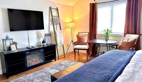 Deluxe Suite with Spa Bath