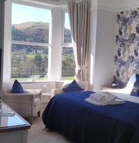 Superior Super King or Twin Room with Countryside and Mountain Views