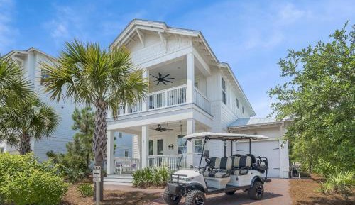 Four-Bedroom Holiday Home