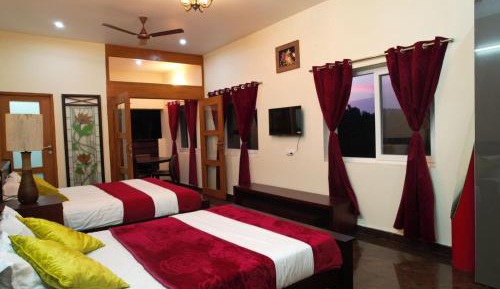 Deluxe Double or Twin Room with Balcony