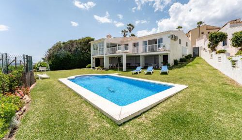Villa - Beach Front